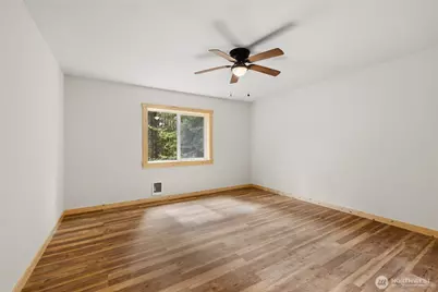 31715 Mount Tahoma Canyon Rd E, Ashford, WA 98304 - Photo 22