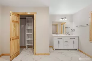 31715 Mt Tahoma Canyon Rd E, Ashford, WA 98304 - Photo 18