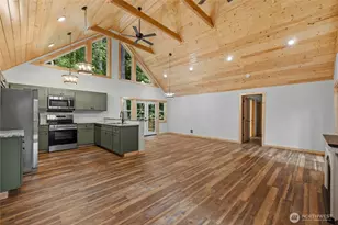 31715 Mt Tahoma Canyon Rd E, Ashford, WA 98304 - Photo 6