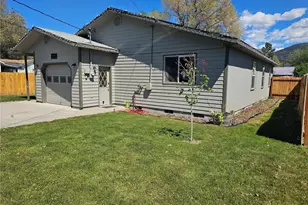 315 Juniper St, Oroville, WA 98844 - Photo 2