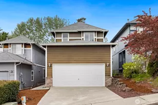 2428 NE 13th St, Renton, WA 98056 - Photo 2