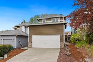 2428 NE 13th St, Renton, WA 98056 - Photo 1