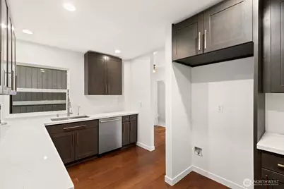 2428 NE 13th Street, Renton, WA 98056 - Photo 12