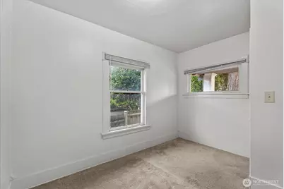 6533 5th Avenue NW, Seattle, WA 98117 - Photo 12
