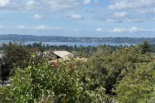 1701 92nd Ave NE, Clyde Hill, WA 98004 - Photo 2