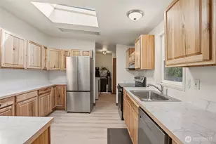 8325 N Lindgren Rd, Spokane, WA 99217 - Photo 6