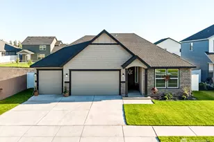 4713 W Thrush St, Moses Lake, WA 98837 - Photo 2