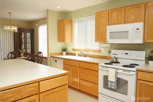 10115 6th Dr SE, Everett, WA 98208 - Photo 8