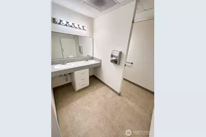 2225 4th Avenue #C200, Seattle, WA 98121 - Photo 14