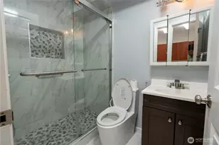 21719 NE 18th Way, Sammamish, WA 98074 - Photo 14