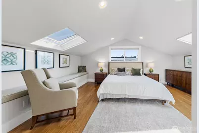 7526 Roosevelt Way NE, Seattle, WA 98115 - Photo 16