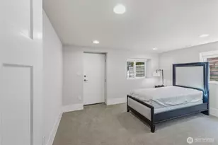 7526 Roosevelt Way NE, Seattle, WA 98115 - Photo 24