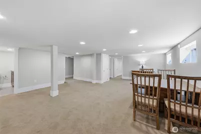 7526 Roosevelt Way NE, Seattle, WA 98115 - Photo 22