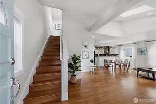 7526 Roosevelt Way NE, Seattle, WA 98115 - Photo 4