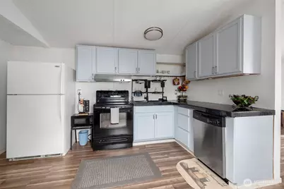 700 NW Crosby Avenue #164, Oak Harbor, WA 98277 - Photo 6