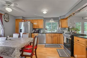 2023 S 302nd Pl, Federal Way, WA 98003 - Photo 8