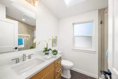 212 N 115th Street, Seattle, WA 98133 - Photo 20