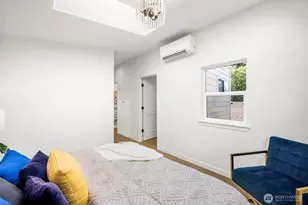 212 N 115th St, Seattle, WA 98133 - Photo 24