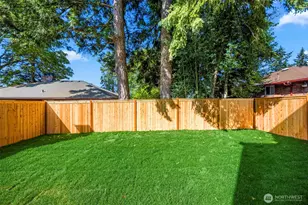 212 N 115th St, Seattle, WA 98133 - Photo 30