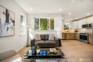 212 N 115th St, Seattle, WA 98133 - Photo 6