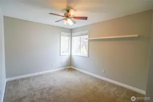 1004 274th Pl SE, Sammamish, WA 98075 - Photo 18