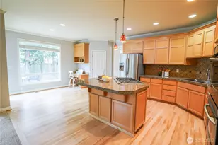 1004 274th Pl SE, Sammamish, WA 98075 - Photo 10