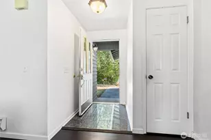 12330 46th Dr SE, Everett, WA 98208 - Photo 2
