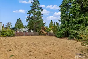 11032 Dayton Ave N, Seattle, WA 98133 - Photo 14