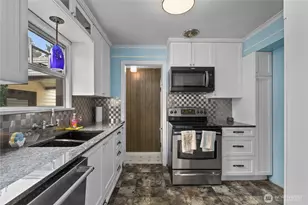 11032 Dayton Ave N, Seattle, WA 98133 - Photo 4
