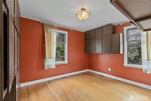 11032 Dayton Ave N, Seattle, WA 98133 - Photo 6