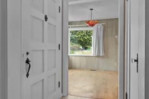 11032 Dayton Ave N, Seattle, WA 98133 - Photo 8