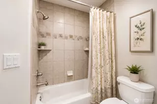 24121 NE 1st Pl, Sammamish, WA 98074 - Photo 20
