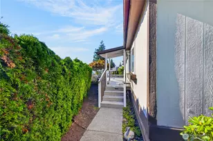 2204 Bane Pl, Anacortes, WA 98221 - Photo 38