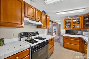 2204 Bane Pl, Anacortes, WA 98221 - Photo 12