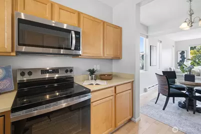 7624 39th Avenue S, Seattle, WA 98118 - Photo 12