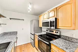 612 Prospect St, Seattle, WA 98109 - Photo 10