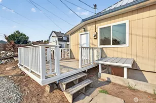 617 3rd St, Wenatchee, WA 98801 - Photo 6