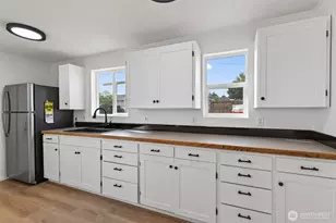 617 3rd St, Wenatchee, WA 98801 - Photo 16