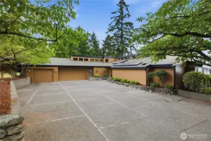 5325 Illahee Ln NE, Olympia, WA 98516 - Photo 2