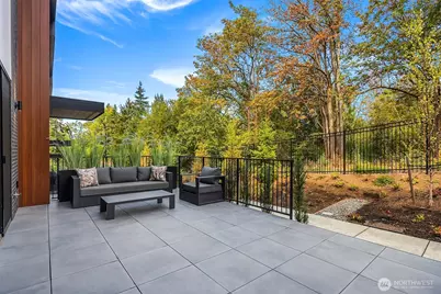 286 118th Avenue SE, Bellevue, WA 98005 - Photo 6
