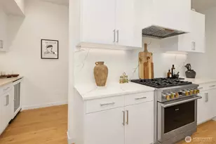 286 118th Ave SE, Bellevue, WA 98005 - Photo 10