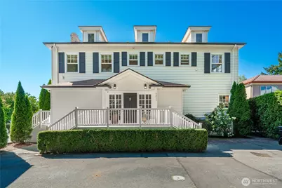 3233 Magnolia Boulevard W, Seattle, WA 98119 - Photo 4