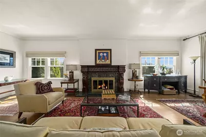 3233 Magnolia Boulevard W, Seattle, WA 98119 - Photo 16