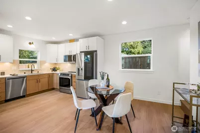 212 N 115th Street, Seattle, WA 98133 - Photo 8