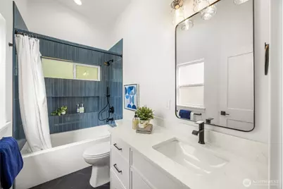 212 N 115th Street, Seattle, WA 98133 - Photo 18