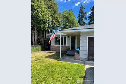 1 Pacific Place #1, Longview, WA 98632 - Photo 2