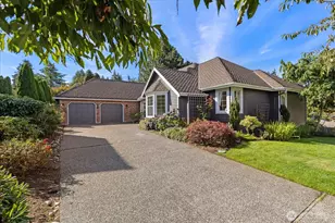 5816 Chennault Beach Dr, Mukilteo, WA 98275 - Photo 2