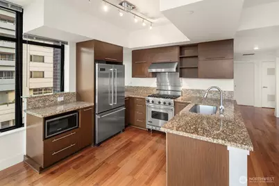 2911 2nd Avenue #902, Seattle, WA 98121 - Photo 6