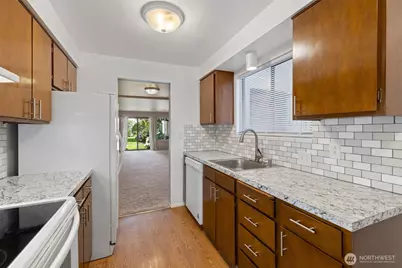 8516 196th Street SW #105, Edmonds, WA 98026 - Photo 12