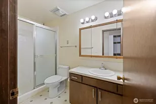 8516 196th Street SW, Edmonds, WA 98026 - Photo 24